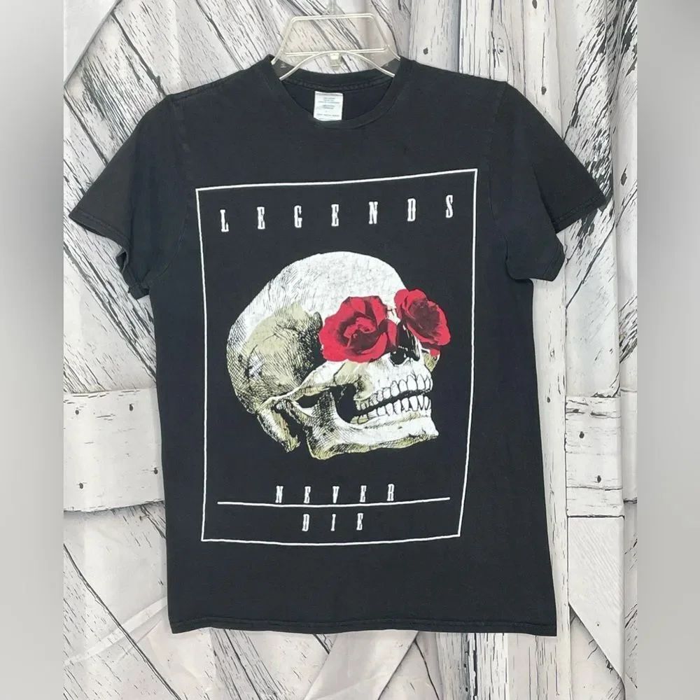 “Legends Never Die” wicked skull punk emo t-shirt